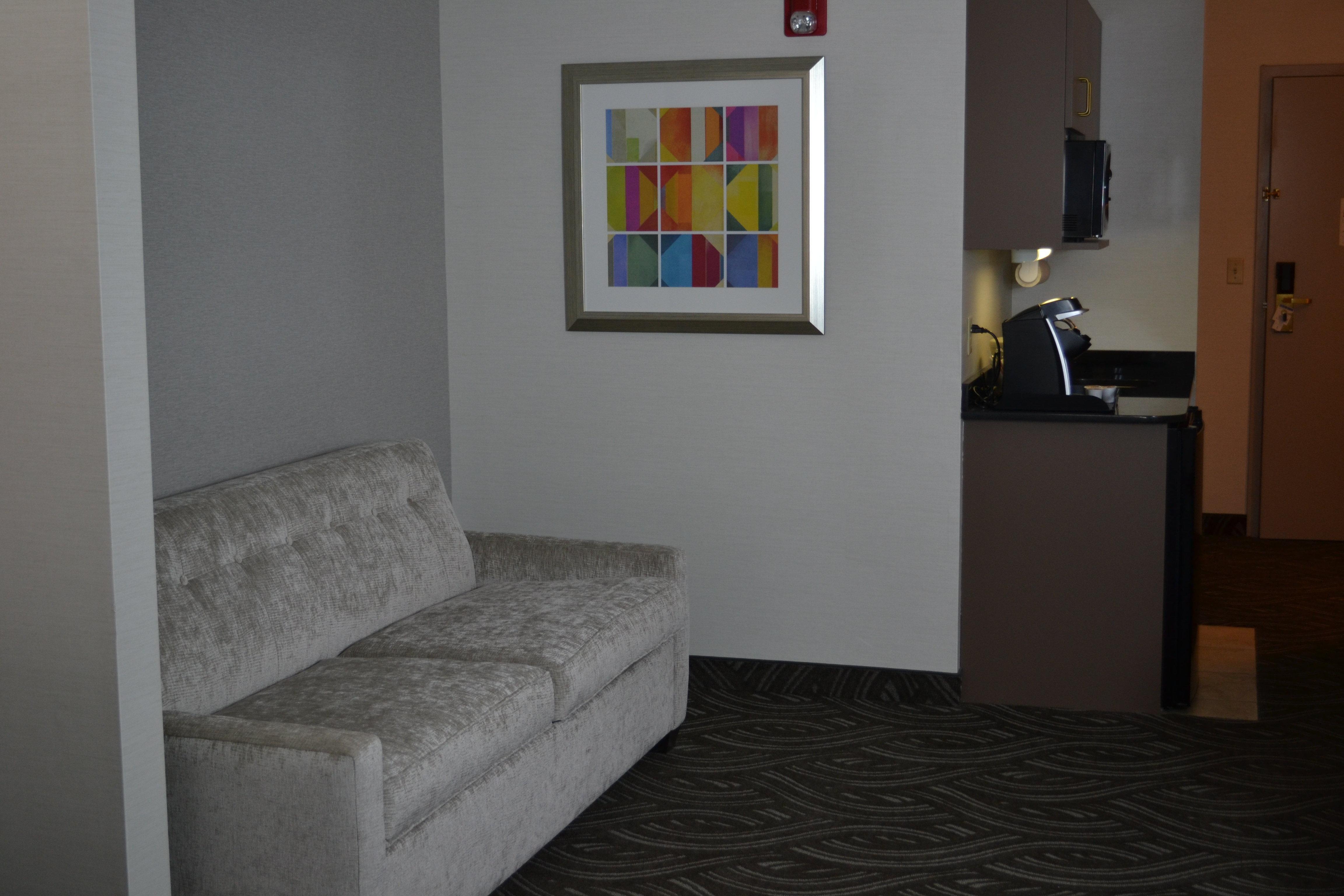 Holiday Inn Express Hotel & Suites Kent State University Exterior photo