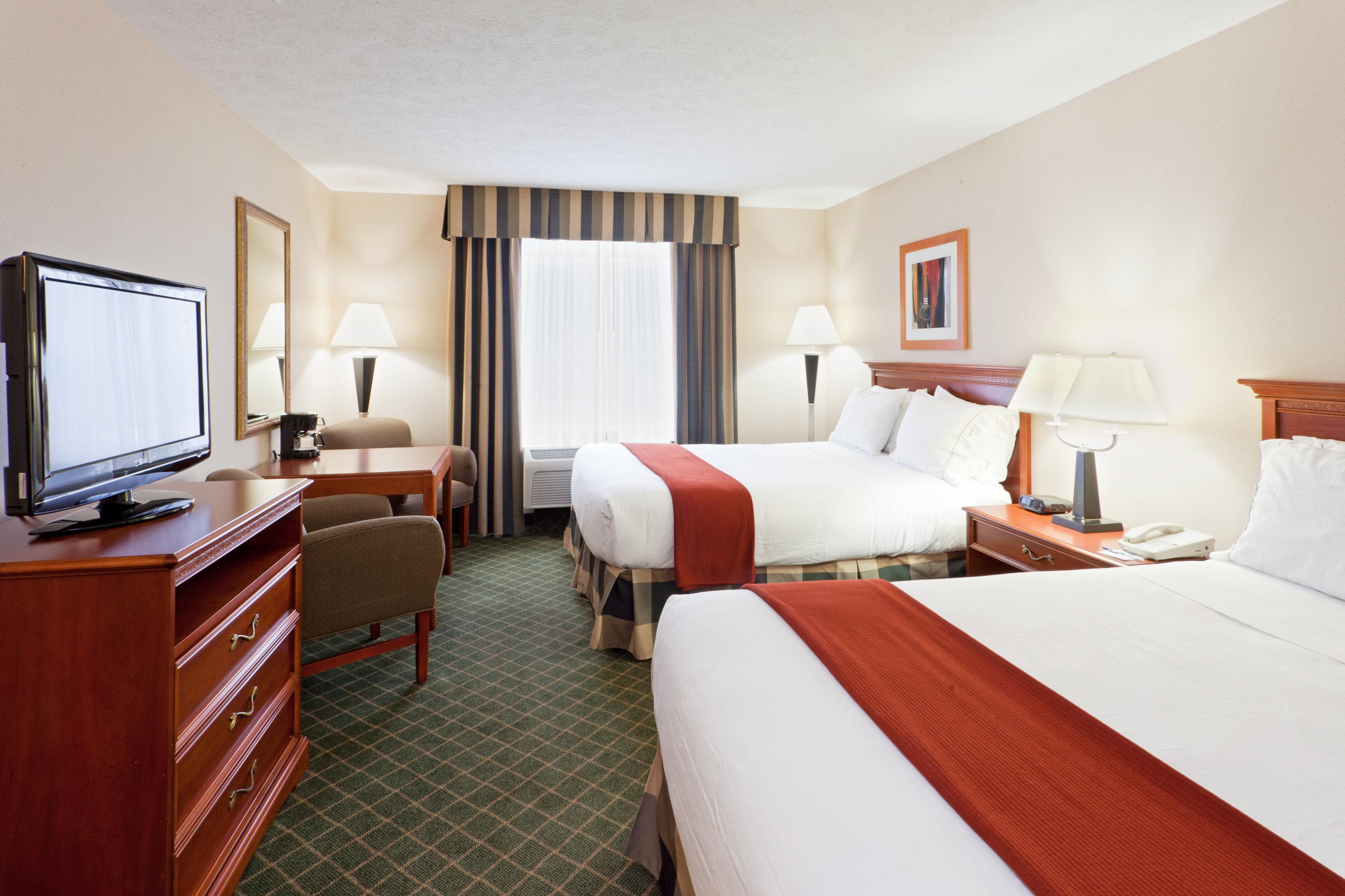 Holiday Inn Express Hotel & Suites Kent State University Exterior photo